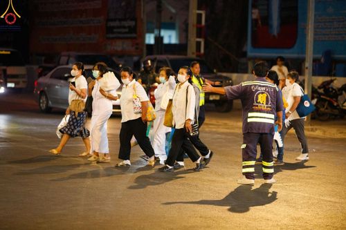 ภาพ No.126849:V.30 เต็มที่ เพื่อโคราช การเตรียมงาน ปฏิบัติงาน และเก็บงาน ของเจ้าหน้าที่หน่วยงานต่างๆ ทุกภาคส่วน เพื่อพิธีทำบุญเมืองนครราชสีมา ฉลอง 556 ปี ตักบาตรพระ 10,000 รูป ในวันเสาร์ที่ 2 มีนาคม พ.ศ.2567 ณ อนุสาวรีย์ท้าวสุรนารี จ.นครราชสีมา จัดโดย คณะสงฆ์จังหวัดนค