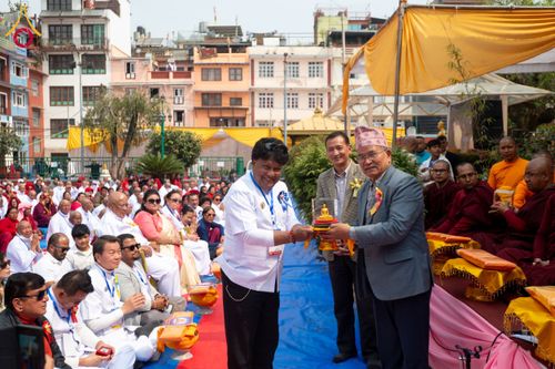 ภาพ No.129789:พิธีตัดปอยผมและแห่นาคธรรมทายาท ในโครงการบรรพชา 1,250 รูป ณ แดนประสูติ สวนลุมพินี ประเทศเนปาล วันที่ 2 มีนาคม พ.ศ. 2567