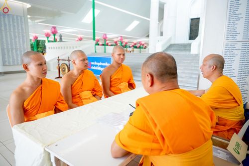 ภาพ No.227778:วันเสาร์ที่ 31 พฤษภาคม พ.ศ.2568 พิธีถวายผ้าไตรแด่สามเณรผู้เข้ารับการอุปสมบท , พิธีอุปสมบทสามเณรเตรียม DCI วัดพระธรรมกาย จ.ปทุมธานี
