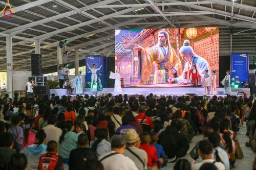 ภาพ No.193943:วัดพระธรรมกาย จัดงานวันเด็กแห่งชาติ ประจำปี พ.ศ.2568 ออกร้านอาหาร 200 ร้าน มอบของขวัญหลายหมื่นชิ้น วันที่ 12 มกราคม พ.ศ. 2568 วัดพระธรรมกาย อ.คลองหลวง จ.ปทุมธานี