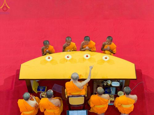 ภาพ No.153274:พิธีมุทิตาสักการะ พระภิกษุ-สามเณร ผู้สอบไล่ได้เปรียญธรรม ประโยค 1-2 ถึงประโยค ป.ธ.9 และบาลีศึกษา ประโยค1-2 ถึง บ.ศ.9 , พิธีมอบดวงแก้วสามเณรผู้ทรงบาลีไวยากรณ์ วัดพระธรรมกาย และ ศูนย์ส่งเสริมศีลธรรมในประเทศและต่างประเทศ วันอาทิตย์ที่ 8 กันยายน พ.ศ.2567