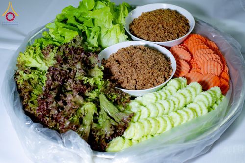 ภาพ No.196436:พิธีถวายภัตตาหารเป็นสังฆทาน แด่พระธรรมยาตรา ณ วัดโบสถ์(บน) ตำบลบางคูเวียง อำเภอบางกรวย จังหวัดนนทบุรี ในโครงการธรรมยาตรา กตัญญูบูชา มหาปูชนียาจารย์ พระมงคลเทพมุนี(สด จนฺทสโร) พระผู้ปราบมาร อนุสรณ์สถาน 7 แห่ง ปีที่ 13 วันที่ 17 มกราคม พ.ศ. 2568