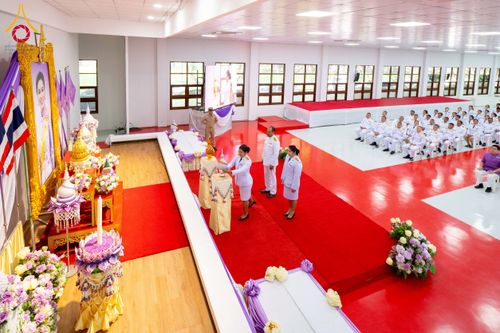 ภาพ No.227161:วันอังคารที่ 3 มิถุนายน พ.ศ. 2568 นายอำเภอคลองหลวง นำพสกนิกรรวมใจภักดิ์ สมเด็จพระนางเจ้าฯ พระบรมราชินี เนื่องในโอกาสวันเฉลิมพระชนมพรรษา ณ อาคารปลูกศรัทธา 2 วัดพระธรรมกาย อ.คลองหลวง จ.ปทุมธานี