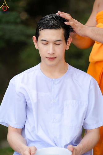 ภาพ No.147505:พิธีตัดปอยผม ขอขมา มอบบาตร ผ้าไตร โครงการปฐมอุปสมบท สมโภชอุโบสถ บูชาธรรม 80 ปี หลวงพ่อธัมมชโย ณ วัดพระธรรมกายโทชิหงิ ประเทศญี่ปุ่น วันพฤหัสบดีที่ 8 สิงหาคม พ.ศ. 2567