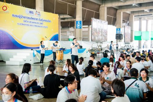 ภาพ No.59430:การอบรมอาสาสมัคร  เตรียมงานและจัดถวายภัตตาหาร แด่พระสังฆาธิการ 10,000 กว่าวัดทั่วประเทศ ในวันที่ 21-22 เมษายน พ.ศ.2567 เพื่องานวันคุ้มครองโลก จัดโดย ชมรมพุทธศาสตร์สากลฯ