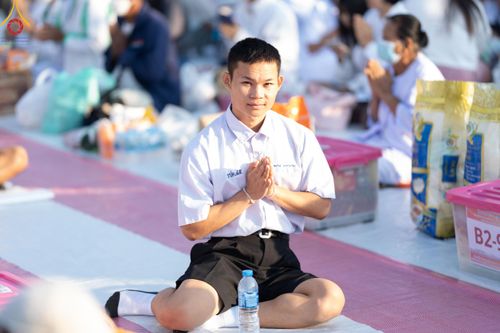 ภาพ No.185652:V.47 เบื้องหลังของเบื้องหน้า งานตักบาตรพระ 10,000 รูป ณ จ.กาญจนบุรี วันที่ 20-21 ธันวาคม พ.ศ. 2567