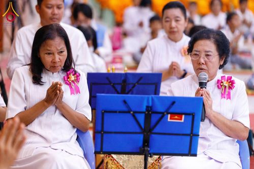 ภาพ No.200102:พิธีทอดผ้าป่าทำนุบำรุงศาสนสถาน ณ วัดบางไผ่นารถ ตำบลบางไทรป่า อำเภอบางเลน จังหวัดนครปฐม ในโครงการธรรมยาตรา กตัญญูบูชา มหาปูชนียาจารย์ พระมงคลเทพมุนี(สด จนฺทสโร) พระผู้ปราบมาร อนุสรณ์สถาน 7 แห่ง ปีที่ 13 วันที่ 22 มกราคม พ.ศ. 2568