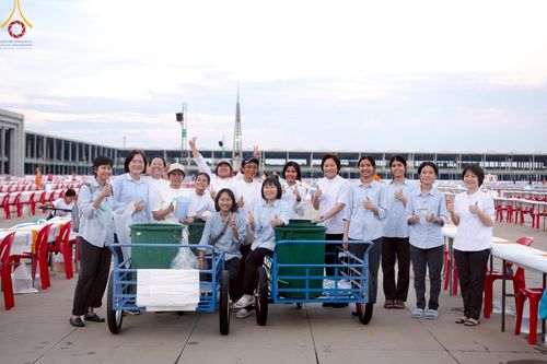 ภาพ No.218856:วันศุกร์ที่ 18 เมษายน พ.ศ. 2568 การเตรียมงานในลานธรรม , พระมหาธรรมกายเจดีย์ เพื่องานวันคุ้มครองโลก 22 เมษายน พ.ศ. 2568