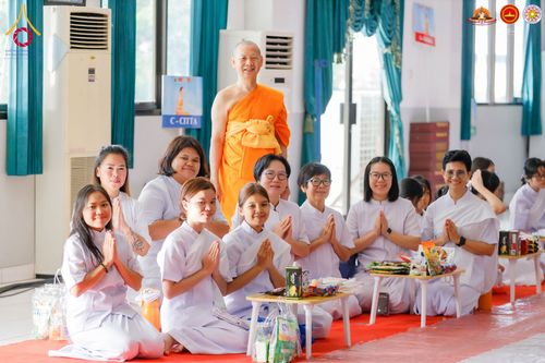 ภาพ No.283580:วันอาทิตย์ที่ 21 ธันวาคม  2568 พิธีบิณฑบาตฉลองสามเณรใหม่ ประเทศอินโดนีเซีย