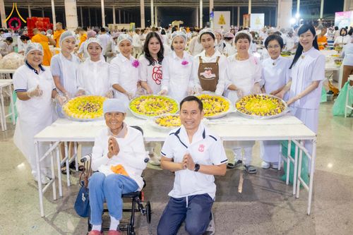 ภาพ No.303467:วันที่ 27 มกราคม พ.ศ. 2569 พิธีถวายภัตตาหารเป็นสังฆทาน แด่พระธรรมยาตรา ณ วัดพระธรรมกาย  จังหวัดปทุมธานี ในโครงการธรรมยาตรา กตัญญูบูชา มหาปูชนียาจารย์ พระมงคลเทพมุนี(สด จนฺทสโร) พระผู้ปราบมาร อนุสรณ์สถาน 7 แห่ง ปีที่ 14