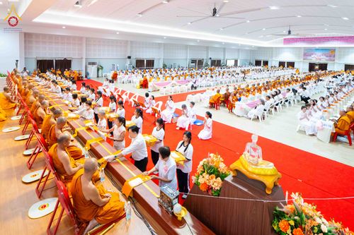ภาพ No.342694:วันเสาร์ที่ 8 สิงหาคม พ.ศ. 2569  พิธีทักษิณานุปทาน แด่บรรพชนตระกูลผ่องสวัสดิ์และหมู่ญาติที่ล่วงลับไปแล้ว ครั้งที่ 21 ณ พระมหาเจดีย์ทัตตชีโว ศูนย์อบรมเยาวชนกาญจนบุรี