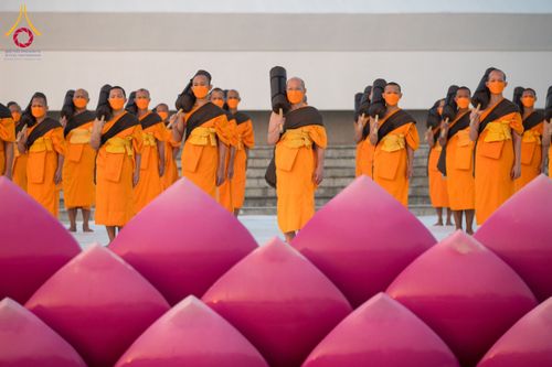 ภาพ No.116882:พระธรรมยาตราร่วมปฏิบัติธรรม และถ่ายภาพหมู่ประวัติศาสตร์ ปีที่ 12  วันที่ 21 มกราคม พ.ศ. 2567  ณ อนุสรณ์สถานบางปลา จ.นครปฐม