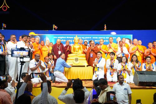 ภาพ No.212849:วันอาทิตย์ที่ 23 มีนาคม พ.ศ. 2568 ❖ คณะสงฆ์นานาชาติส่งมอบพระประธาน 108 องค์ ทั่วอินเดียรำลึกชาตกาล 134 ปี ดร.อัมเบดการ์