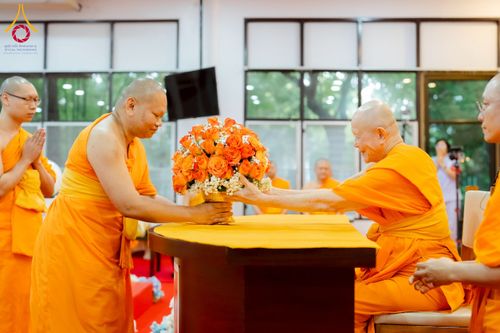 ภาพ No.221383:วันอาทิตย์ที่ 27 เมษายน พ.ศ. 2568 พิธีเจริญพระพุทธมนต์สมโภชดวงแก้วธรรมชัย เนื่องในโอกาสบูชาธรรม 81 ปีหลวงพ่อธัมมชโย อัญเชิญประดิษฐานเนื่องในโอกาสสถาปนาวัดพระธรรมกายไอซ์แลนด์ ณ อาคารปลูกศรัทธา 1 วัดพระธรรมกาย อำเภอคลองหลวง จังหวัดปทุมธานี