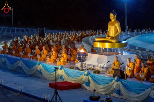 ภาพ No.266111:วันพุธที่ 5 พฤศจิกายน พ.ศ. 2568 (วันพระ ขึ้น 15 ค่ำ เดือน 12) พิธีจุดประทีปโคมลาน, โคมลอย และลอยกระทง ถวายประทีปเป็นพุทธบูชา สร้างความสว่างไสวให้กับแผ่นดินด้วยแสงธรรม ณ พุทธอุทยานนานาชาติ จังหวัดหนองคาย