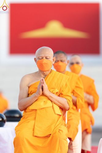 ภาพ No.105253:พิธีตักบาตรฉลองพระบวชใหม่ รุ่นบูชาธรรมมหาปูชนียาจารย์ และต้อนรับศักราชใหม่ วันจันทร์ที่ 1 มกราคม พ.ศ. 2567 ณ ลานธรรมพระมหาธรรมกายเจดีย์ วัดพระธรรมกาย