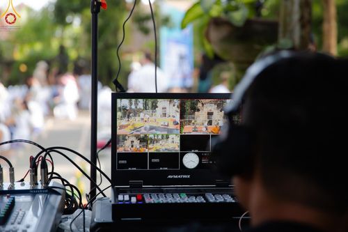 ภาพ No.156390:วัดพุทธบาหลีและวัดพระธรรมกาย จัดปฏิบัติธรรมนานาชาติ 1,151 คนจาก 78 ประเทศ ใน "วันสันติภาพสากล" ณ บาหลี อินโดนีเซีย วันเสาร์ที่ 21 กันยายน พ.ศ. 2567 เวลา 16.00-21.00 น. ณ พิพิธภัณฑ์ ARMA เมืองอูบุด จังหวัดบาหลี ประเทศอินโดนีเซีย