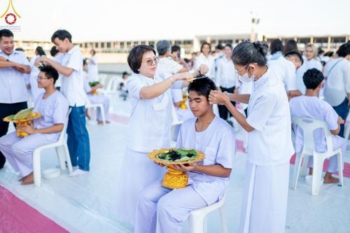 ภาพ No.132657:พิธีปลงผมยุวธรรมทายาท รุ่นที่ 32 มัชฌิมธรรมทายาท รุ่นที่ 28 ณ ลานธรรม วัดพระธรรมกาย วันเสาร์ที่ 30 มีนาคม พ.ศ. 2567