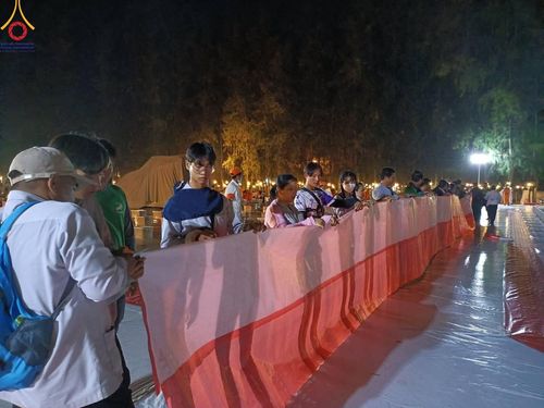 ภาพ No.108270:V.5 ทุ่มพลัง การเตรียมงาน เก็บงาน การรับบุญของเจ้าหน้าที่หน่วยงานต่างๆ เพื่อโครงการธรรมยาตรา กตัญญูบูชามหาปูชนียาจารย์ พระมงคลเทพมุนี (สด จนฺทสโร) พระผู้ปราบมาร อนุสรณ์สถาน 7 แห่ง ปีที่ 12 ระหว่างวันที่ 2 - 31 มกราคม พ.ศ. 2567