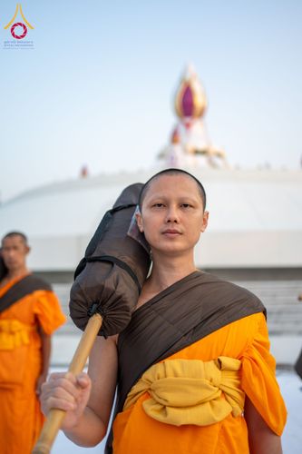 ภาพ No.191695:พระธรรมยาตราปฏิบัติธรรม และถ่ายภาพหมู่ประวัติศาสตร์ ณ อนุสรณ์สถานคลองบางนางแท่น อ.สามพราน จ.นครปฐม ในโครงการธรรมยาตรา กตัญญูบูชา มหาปูชนียาจารย์ พระมงคลเทพมุนี(สด จนฺทสโร) พระผู้ปราบมาร อนุสรณ์สถาน 7 แห่ง ปีที่ 13 วันที่ 8 มกราคม พ.ศ. 2568