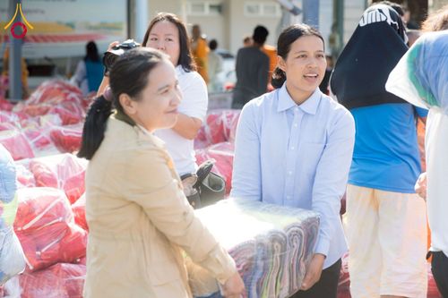 ภาพ No.273684:วันที่ 27 พฤศจิกายน พ.ศ. 2568 คณะศิษยานุศิษย์วัดพระธรรมกาย มูลนิธิธรรมกาย มอบอาหารและสิ่งของความช่วยเหลือให้พี่น้องชาวใต้ ผู้ประสบอุทกภัยน้ำท่วม