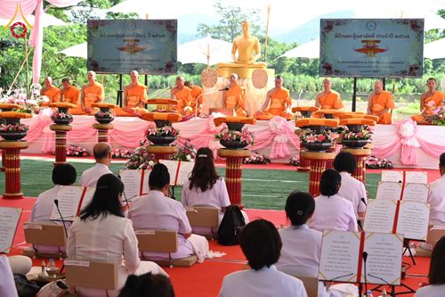 ภาพ No.174724:พิธีทอดกฐิน ศูนย์ปฏิบัติธรรมนานาชาติปาย อำเภอปาย จังหวัดแม่ฮ่องสอน พิธีวางดวงแก้ว โปรยรัตนชาติ สถาปนาอาคารปฏิบัติธรรม 80 ปี ครูบาไชยบูลย์ (หลวงพ่อธัมมชโย) วันที่ 27 ตุลาคม พ.ศ. 2567
