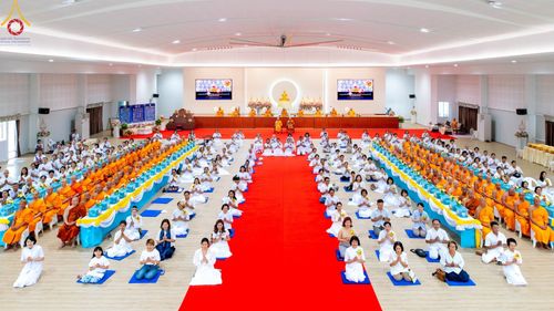 ภาพ No.87105:พิธีทักษิณานุปทานแด่บรรพชนตระกูลผ่องสวัสดิ์ และหมู่ญาติที่ล่วงลับไปแล้ว ณ มหาเจดีย์ทัตตชีโว ศูนย์อบรมเยาวชนกาญจนบุรี วันที่ 31 สิงหาคม พ.ศ. 2566