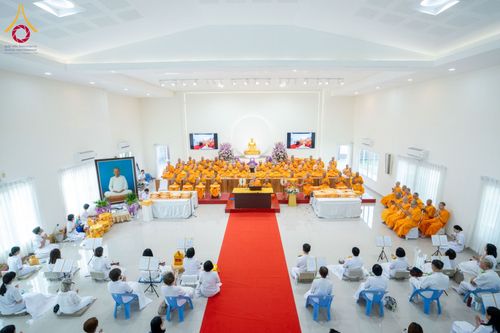 ภาพ No.174354:พิธีทอดกฐินกตัญญูบูชาธรรม ณ ศูนย์ปฏิบัติธรรมพระมงคลเทพมุนี อ.สองพี่น้อง จ.สุพรรณบุรี ในโครงการกฐินสามัคคีทั่วไทย 30,000 วัด บูชาธรรม 80 ปี หลวงพ่อธัมมชโย โดยคณะศิษยานุศิษย์วัดพระธรรมกาย วันที่ 10 พฤศจิกายน พ.ศ. 2567
