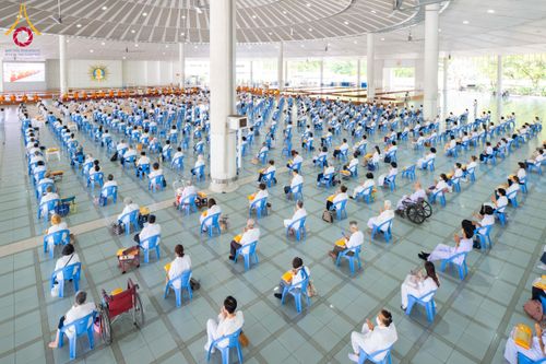 ภาพ No.209911:วันพุธที่ 26 กุมภาพันธ์ พ.ศ. 2568 พิธีบุพเปตพลี ครั้งที่ 159 ณ หอฉันคุณยายอาจารย์จันทร์ขนนกยูง วัดพระธรรมกาย