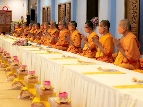 ภาพ No.113637:พิธีถวายภัตตาหารเป็นสังฆทาน แด่คณะพระธรรมยาตรา ปีที่ 12 วันที่ 17 มกราคม พ.ศ. 2567 ณ วัดโบสถ์(บน) บางคูเวียง จ.นนทบุรี