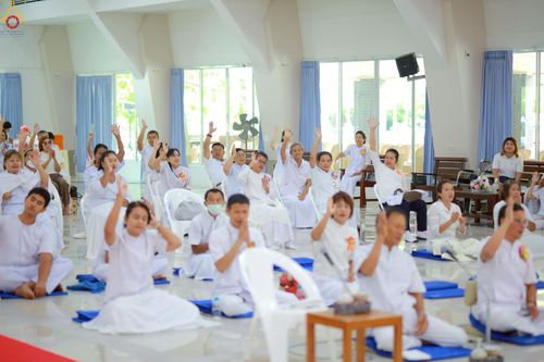 ภาพ No.241814:วันเสาร์ที่ 23 สิงหาคม พ.ศ. 2568 ปฐมผ้าป่าสถาปนาองค์พระเจดีย์ "ซื้อดินปรับพื้นที่ลานธรรม รองรับองค์พระเจดีย์เพื่อสร้างสันติภาพโลก" ณ ศูนย์ปฏิบัติธรรมระยอง (บ้านช่องลม)