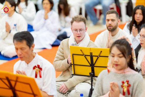 ภาพ No.233292:วันอาทิตย์ที่ 6 กรกฎาคม พ.ศ. 2568 พิธีถวายมหาสังฆทานแด่คณะสงฆ์ทั่วโลกและพิธีตักบาตรเนื่องในวันเข้าพรรษา  ณ วัดพุทธเคปทาวน์ ประเทศแอฟริกาใต้