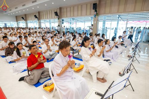 ภาพ No.148594:พิธีบุพเปตพลี, พิธีทอดผ้าป่า, พิธีไถ่ชีวิตโค 80 ตัว ให้ชีวิตสัตว์เป็นทาน ณ ศูนย์ปฎิบัติธรรมภาคใต้ อ.บางกล่ำ จ.สงขลา วันเสาร์ที่ 10 สิงหาคม พ.ศ. 2567