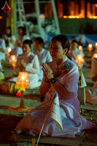 ภาพ No.275286:วันอาทิตย์ที่ 30 พฤศจิกายน พ.ศ. 2568 พิธีจุดประทีปถวายเป็นพุทธบูชา ณ ศูนย์ปฏิบัติธรรมระยอง (บ้านช่องลม)