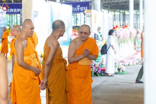 ภาพ No.146790:การต้อนรับพระสังฆาธิการ 2,000 กว่าวัดทั่วประเทศ และพิธีบูชาข้าวพระ เนื่องในวันสมาธิโลก วันอาทิตย์ที่ 4 สิงหาคม พ.ศ. 2567 ณ สภาธรรมกายสากล วัดพระธรรมกาย