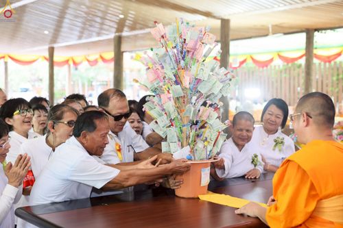 ภาพ No.255866:วันที่ 14 ตุลาคม พ.ศ. 2568 พิธีทอดกฐินสามัคคีทั่วไทย 30,000 วัด โดยคณะศิษยานุศิษย์ บูชาธรรม 81 ปี หลวงพ่อธัมมชโย ณ ศูนย์ปฏิบัติธรรมชัยนาท ต.ธรรมามูล อ.ชัยนาท จ.ชัยนาท