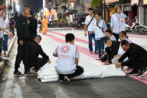 ภาพ No.126779:V.30 เต็มที่ เพื่อโคราช การเตรียมงาน ปฏิบัติงาน และเก็บงาน ของเจ้าหน้าที่หน่วยงานต่างๆ ทุกภาคส่วน เพื่อพิธีทำบุญเมืองนครราชสีมา ฉลอง 556 ปี ตักบาตรพระ 10,000 รูป ในวันเสาร์ที่ 2 มีนาคม พ.ศ.2567 ณ อนุสาวรีย์ท้าวสุรนารี จ.นครราชสีมา จัดโดย คณะสงฆ์จังหวัดนค