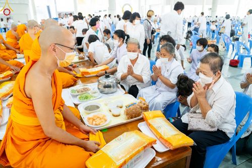 ภาพ No.87695:พิธีบุพเปตพลี  ครั้งที่ 140 ร่วมอุทิศบุญแด่หมู่ญาติที่ล่วงลับไปแล้ว และสืบทอดอายุพระพุทธศาสนา วันพฤหัสบดีที่ 14 กันยายน พ.ศ.2566 วันพระแรม 14 ค่ำ เดือน 9 ณ หอฉันคุณยายอาจารย์ฯ วัดพระธรรมกาย