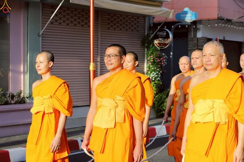 ภาพ No.248727:วันที่ 20 กันยายน พ.ศ. 2568 พิธีอัญเชิญรูปหล่อหลวงปู่วัดปากน้ำ ภาษีเจริญ จากวัดมงคลนิมิตร พระอารามหลวง เพื่อประดิษฐาน ณ วิหารพระมงคลเทพมุนี (สด จนฺทสโร)  ศูนย์ปฏิบัติธรรมภูเก็ต จ.ภูเก็ต