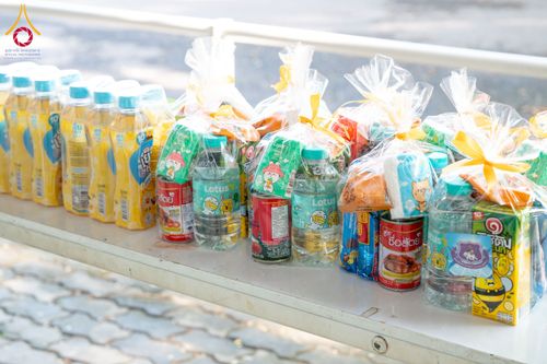 ภาพ No.237647:พิธีเจริญพระพุทธมนต์ ปฏิบัติธรรมเจริญสมาธิภาวนา และทำบุญตักบาตร ถวายพระราชกุศล เนื่องในโอกาสวันเฉลิมพระชนมพรรษา สมเด็จพระนางเจ้าสิริกิติ์ พระบรมราชินีนาถ พระบรมราชชนนีพันปีหลวง วันอังคารที่ 12 สิงหาคม พ.ศ. 2568  ณ อาคารปลูกศรัทธา 2 วัดพระธรรมกาย 