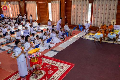 ภาพ No.200032:พิธีทอดผ้าป่าทำนุบำรุงศาสนสถาน ณ วัดบางไผ่นารถ ตำบลบางไทรป่า อำเภอบางเลน จังหวัดนครปฐม ในโครงการธรรมยาตรา กตัญญูบูชา มหาปูชนียาจารย์ พระมงคลเทพมุนี(สด จนฺทสโร) พระผู้ปราบมาร อนุสรณ์สถาน 7 แห่ง ปีที่ 13 วันที่ 22 มกราคม พ.ศ. 2568