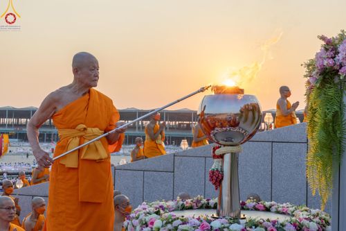 ภาพ No.124764:พิธีเวียนประทักษิณและจุดมาฆประทีป ในวันมาฆบูชา เสาร์ที่ 24 กุมภาพันธ์ พ.ศ. 2567 ณ พระมหาธรรมกายเจดีย์ วัดพระธรรมกาย