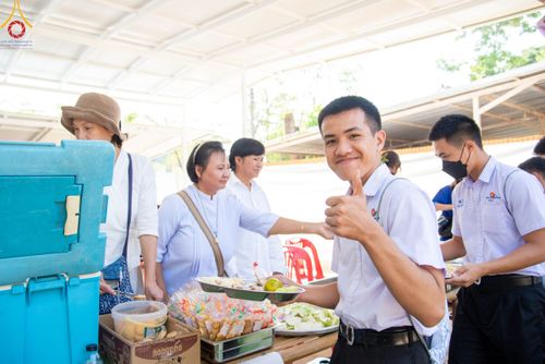 ภาพ No.103465:วันรวมพลังเด็กดี V-Star ผู้นำฟื้นฟูศีลธรรมโลก จังหวัดเชียงรายและจังหวัดพะเยา ณ ศูนย์ปฏิบัติธรรมจังหวัดเชียงราย วันที่ 2 ธันวาคม พ.ศ. 2566