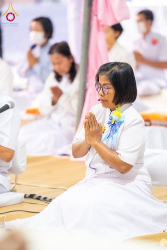 ภาพ No.199374:พิธีถวายภัตตาหารเป็นสังฆทาน แด่พระธรรมยาตรา ณ อนุสรณ์สถานบางปลา วัดบางปลา อำเภอบางเลน จังหวัดนครปฐม ในโครงการธรรมยาตรา กตัญญูบูชา มหาปูชนียาจารย์ พระมงคลเทพมุนี(สด จนฺทสโร) พระผู้ปราบมาร อนุสรณ์สถาน 7 แห่ง ปีที่ 13 วันที่ 22 มกราคม พ.ศ. 2568