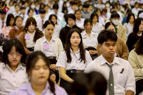 ภาพ No.273154:วันที่ 22 พฤศจิกายน พ.ศ. 2568 การอบรม SUPERVISOR รอบ Final Course โครงการตอบปัญหาธรรมะ "ทางก้าวหน้า" ครั้งที่ 43 ณ ห้องแก้วสารพัดนึก 1 สภาธรรมกายสากล วัดพระธรรมกาย จ.ปทุมธานี