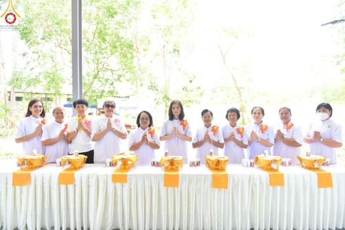 ภาพ No.132478:พิธีถวายมหาสังฆทานจันทบุรี 132 วัด บูชาธรรม 80 ปี หลวงพ่อธัมมชโย วันจันทร์ที่ 25 มีนาคม พ.ศ. 2567 ณ ศูนย์ปฏิบัติธรรมจันทบุรี