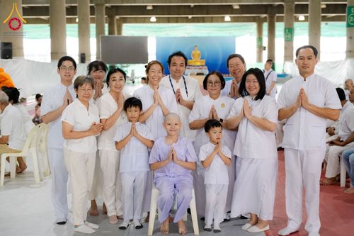 ภาพ No.143828:พิธีปลงผมยุวธรรมทายาท โครงการสามเณรโรงเรียนนานาชาติ รุ่นที่  13 ณ วิหารคด คอร์ 9 วัดพระธรรมกาย วันอาทิตย์ที่ 7 กรกฎาคม พ.ศ. 2567