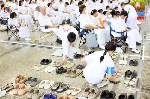 ภาพ No.264310:วันอาทิตย์ที่ 2 พฤศจิกายน พ.ศ. 2568 พิธีบูชาข้าวพระ ณ สภาธรรมกายสากล วัดพระธรรมกาย