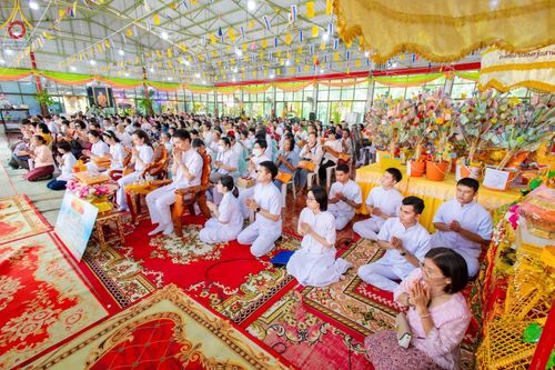 ภาพ No.163334:โครงการกฐินสามัคคีทั่วไทย 30,000 วัด บูชาธรรม 80 ปี หลวงพ่อธัมมชโย โดย คณะศิษยานุศิษย์วัดพระธรรมกาย ณ วัดโสภณาราม อ.ลำลูกกา จ.ปทุมธานี วันที่ 19 ตุลาคม พ.ศ. 2567