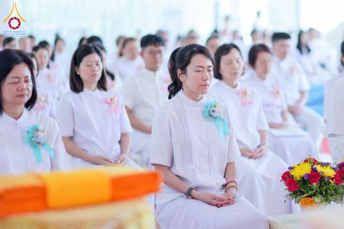 ภาพ No.172040:พิธีทอดกฐิน วัดพระธรรมกายสิงคโปร์ วันอาทิตย์ที่ 27 ตุลาคม พ.ศ. 2567